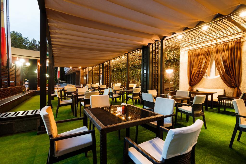 Codru Hotel Кишинів Екстер'єр фото