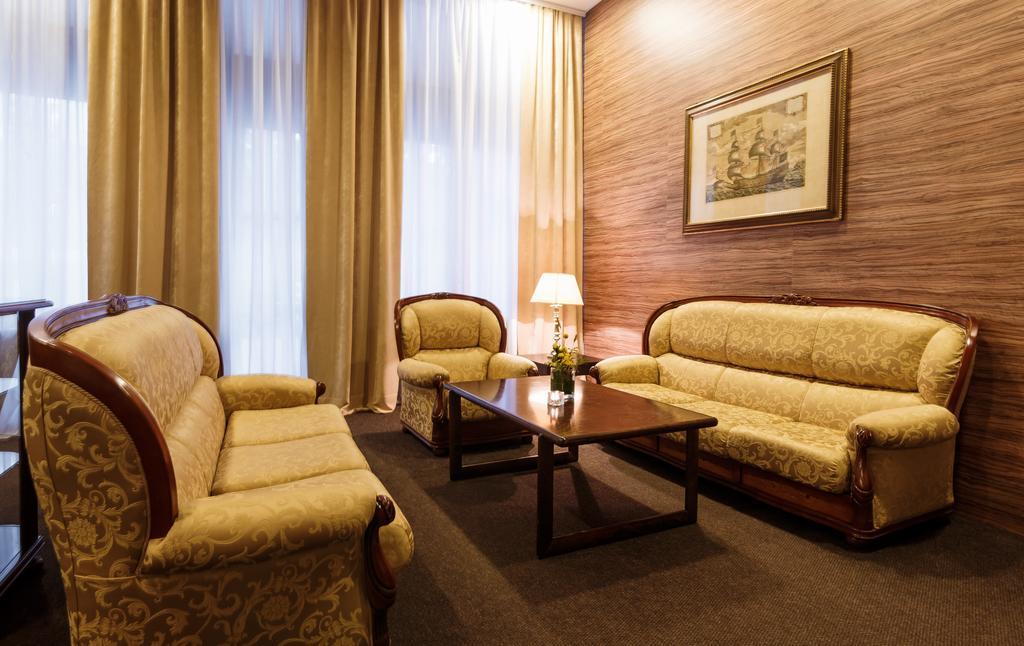 Codru Hotel Кишинів Екстер'єр фото
