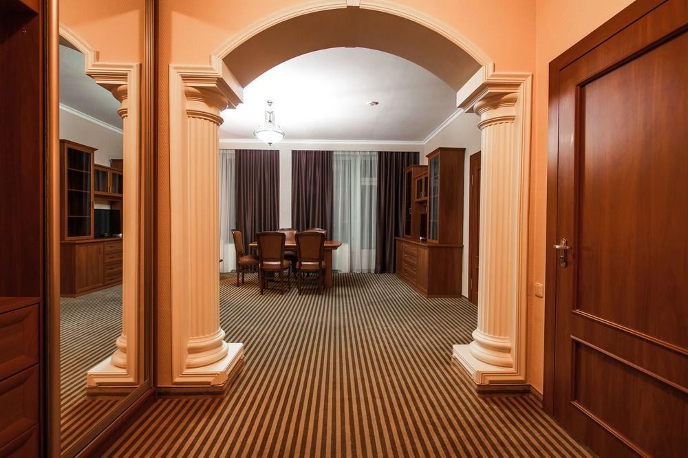 Codru Hotel Кишинів Екстер'єр фото
