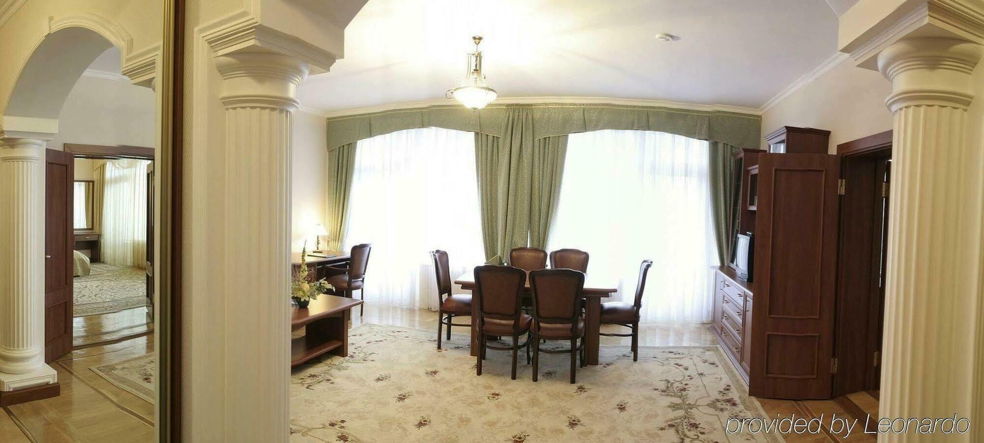Codru Hotel Кишинів Екстер'єр фото